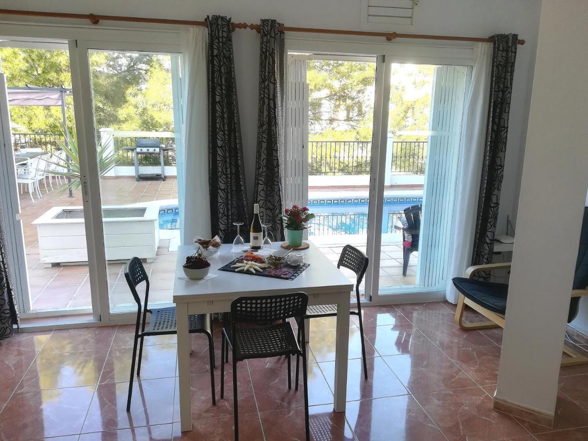 Burriana Holiday Apartments Nerja Exterior photo
